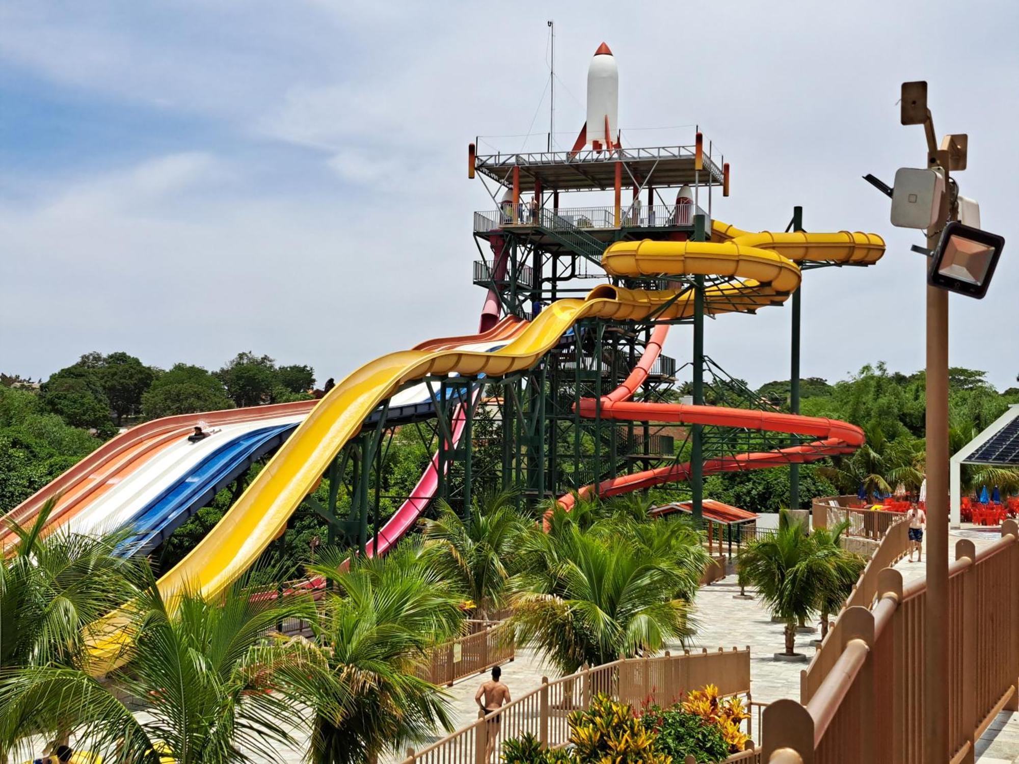 Aparthotel Imperio Romano - Splash E Acqua Park Caldas Novas Zewnętrze zdjęcie