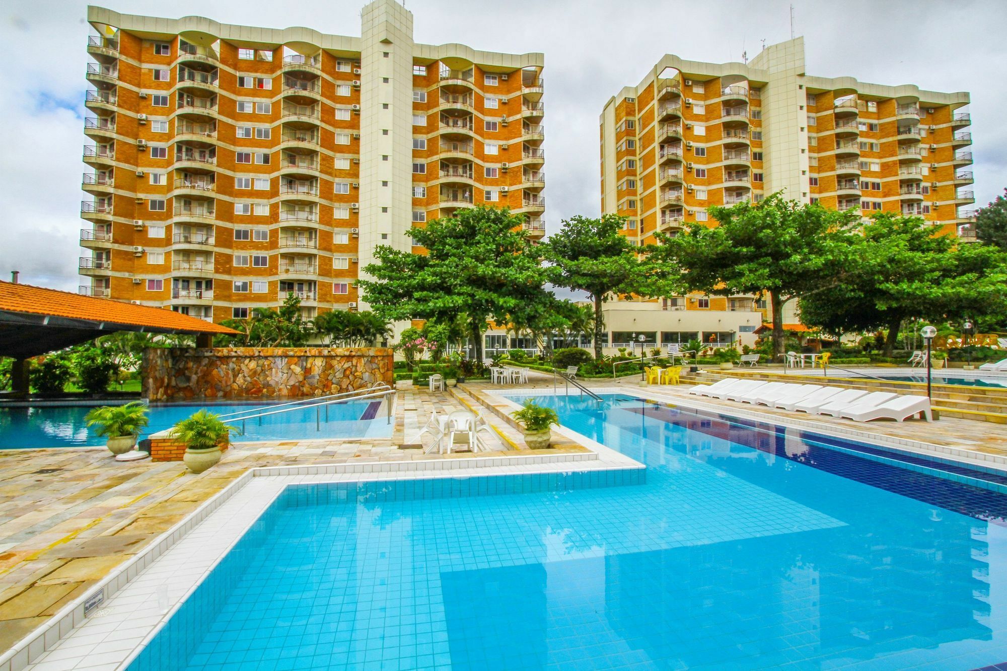 Aparthotel Imperio Romano - Splash E Acqua Park Caldas Novas Zewnętrze zdjęcie